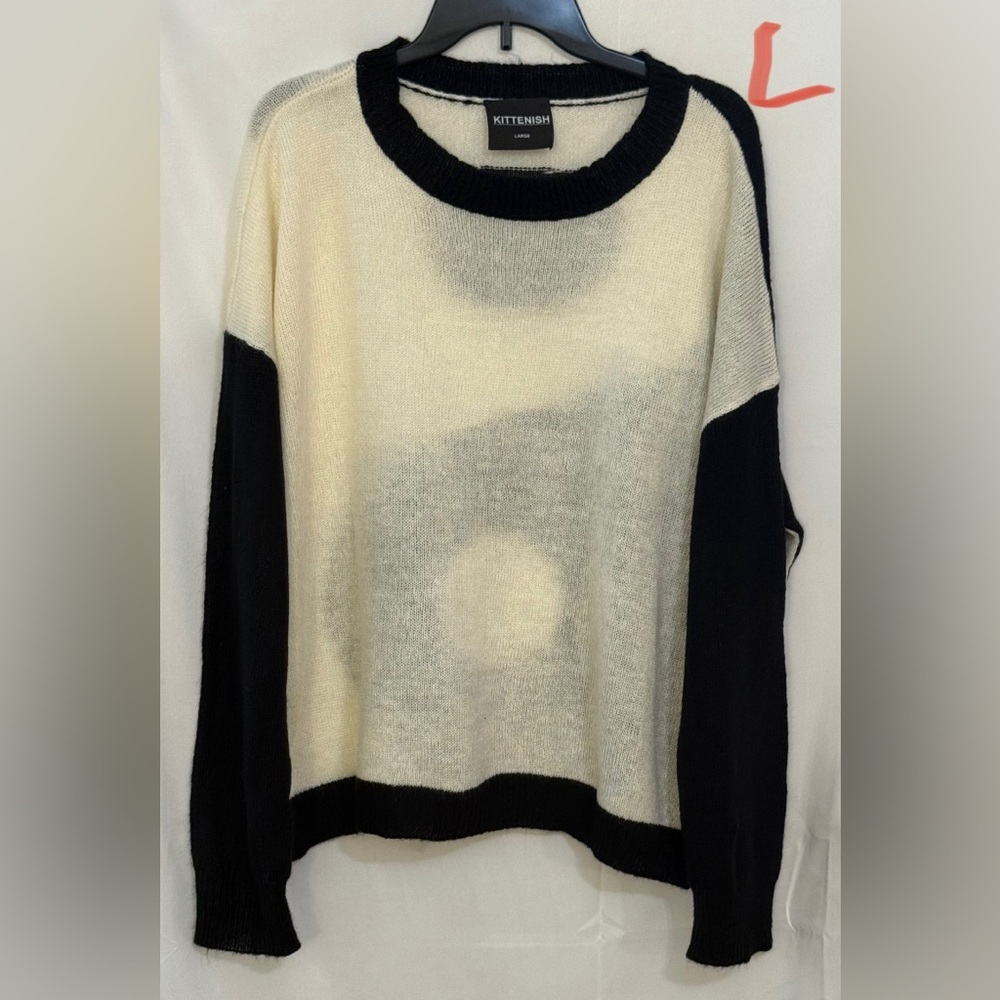 Kittenish Cozy Crew Neck Sweater in Black